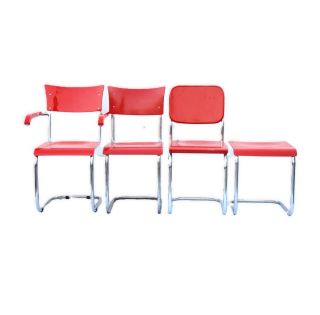 Funkcionalistické židle, křesílko a sedák. Functionalist chairs, armchair and stool. RED #bauhaus #cantileverchair...